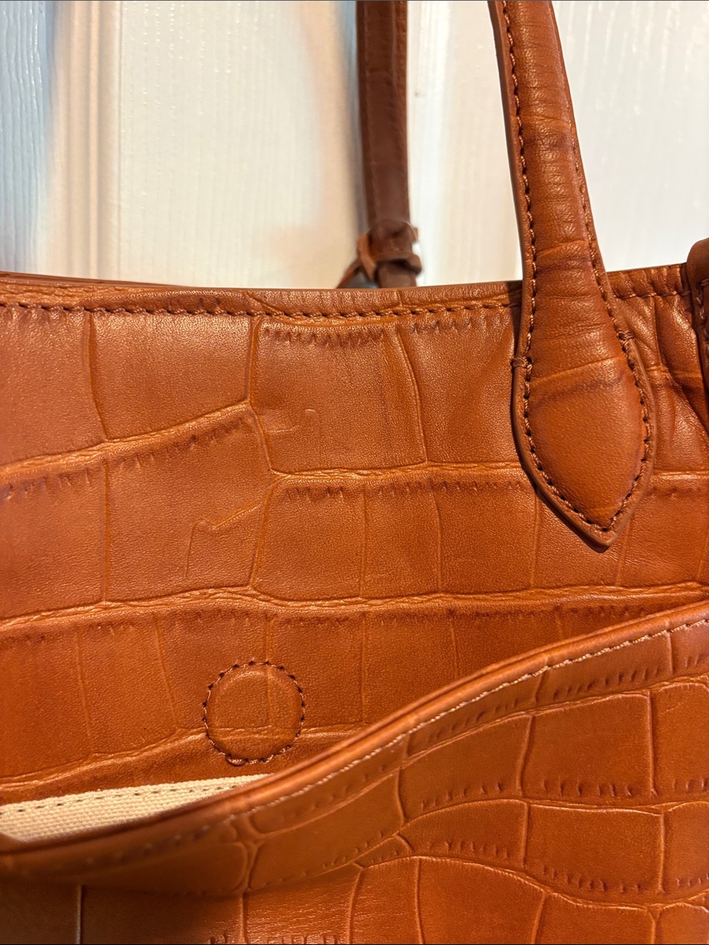 BNWT MARGOT Viral Cognac Croc-Embossed Leather Shoulder Bag Tote - Picture 14 of 16